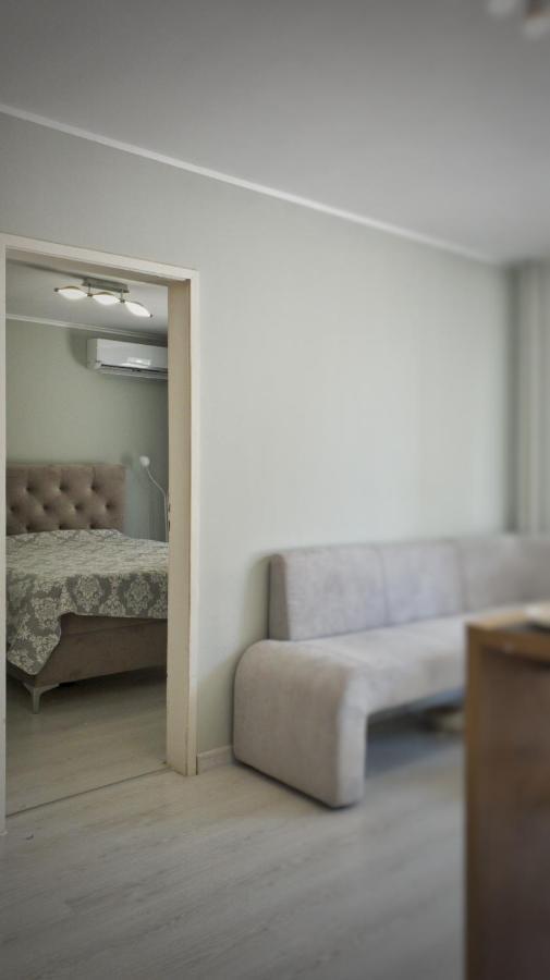 Cozy Studio Near The Park With Huge Verandah. 大特尔诺沃 外观 照片